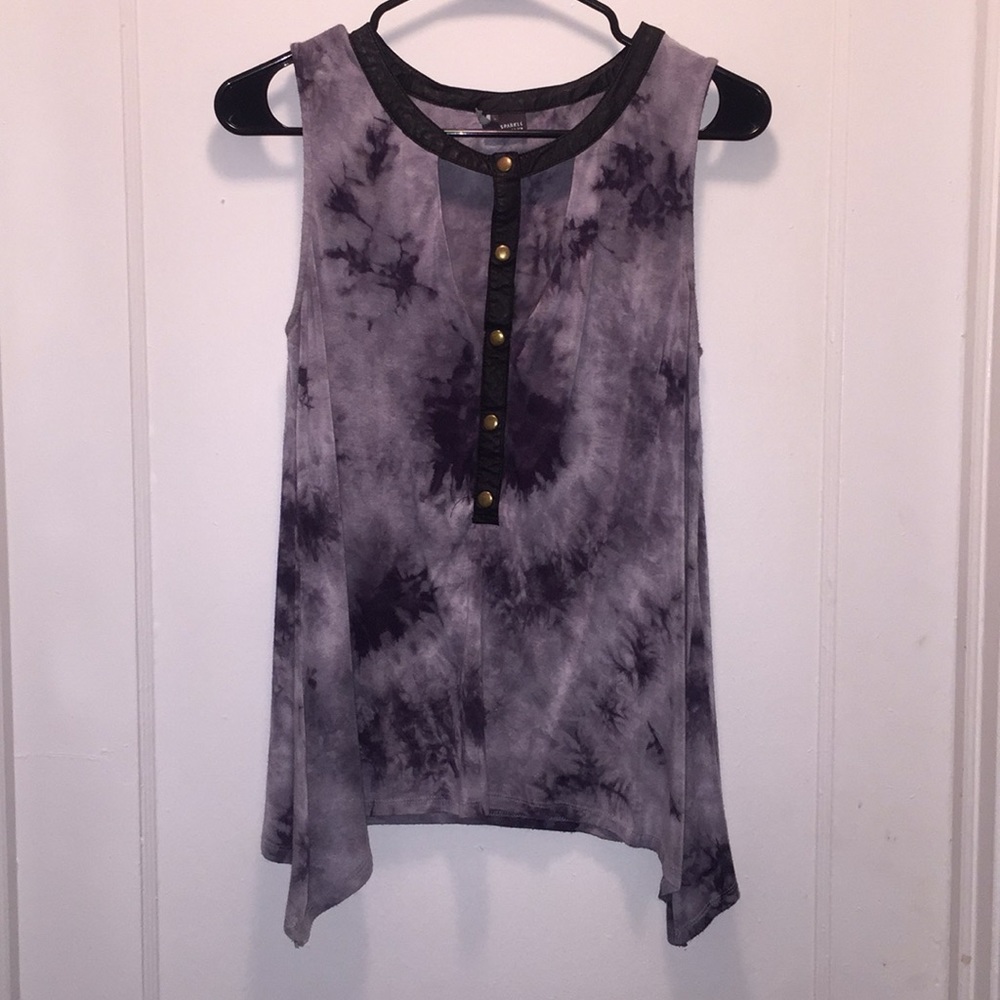 Sparkle & Fade top